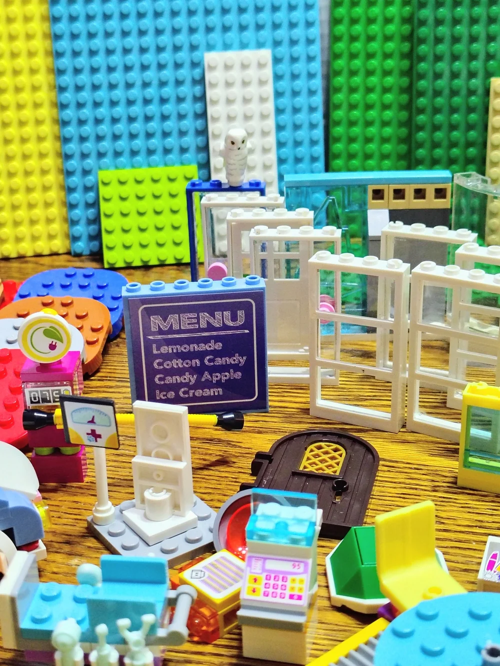 Lego Lot Over 4 Pounds Random Parts Pieces Plates Beicks Figures & Accessories
